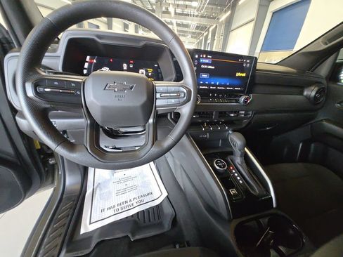 Certified 2024 Chevrolet Colorado Trail Boss w/ Technology Package AWD/4WD image 21
