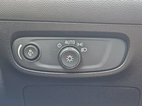 Used 2025 Buick Encore GX Preferred FWD image 21