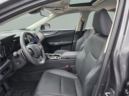 Certified 2025 Lexus NX 250 FWD w/ Towing Package (2000 Lbs) image 14