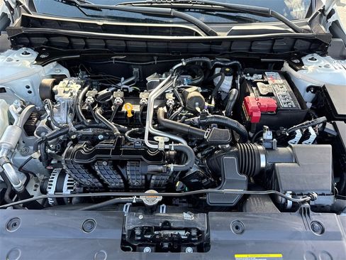 Used 2023 Nissan Altima 2.5 SV image 8