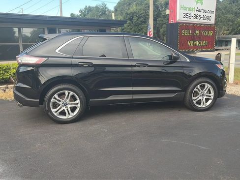 Used 2018 Ford Edge Titanium w/ Equipment Group 301A FWD image 8
