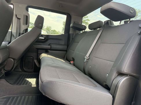 Used 2020 Chevrolet Silverado 1500 Custom w/ Custom Value Package AWD/4WD image 12