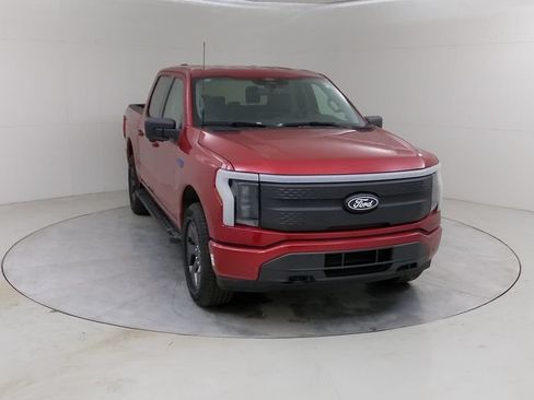 New 2025 Ford F150 Lightning Flash AWD/4WD image 7