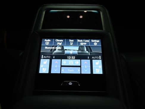 Used 2018 Lexus LS 500 w/ Luxury Package image 48