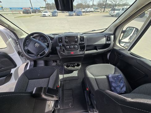 Used 2021 RAM ProMaster 1500 image 11