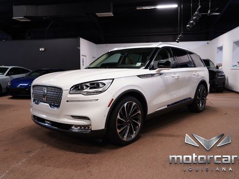 Used 2023 Lincoln Aviator Reserve w/ Equipment Group 201A AWD/4WD image 3