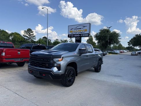 Used 2023 Chevrolet Silverado 1500 Custom Trail Boss AWD/4WD image 3