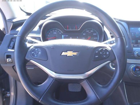 Used 2019 Chevrolet Impala LT FWD image 11