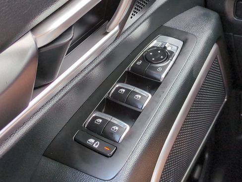Certified 2025 Kia Telluride S FWD image 25