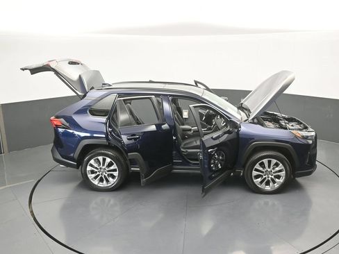 Used 2025 Toyota RAV4 XLE Premium FWD image 71