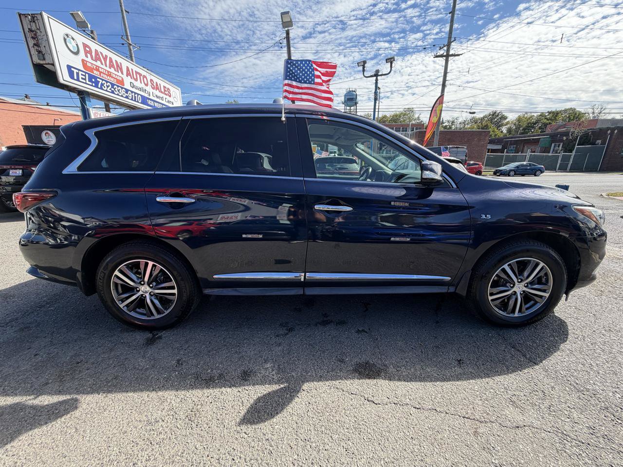 Used 2017 INFINITI QX60 Luxe w/ Premium Plus Package AWD/4WD image 14