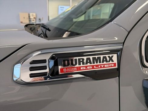 Used 2024 GMC Sierra 2500 SLT image 10