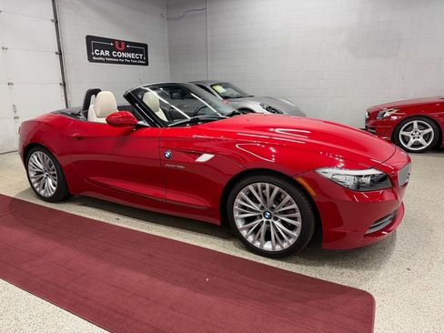 Used 2010 BMW Z4 sDrive35i image 12