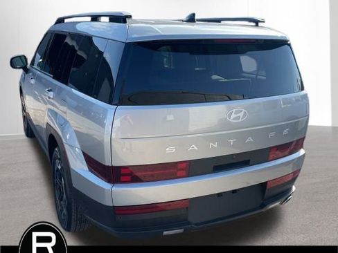Used 2026 Hyundai Santa Fe SEL image 3