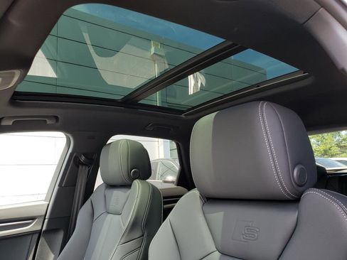 New 2025 Audi Q3 2.0T Premium image 7