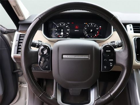 Used 2019 Land Rover Range Rover Sport SE image 30