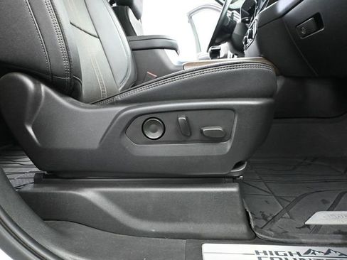 Used 2022 Chevrolet Silverado 1500 High Country image 54