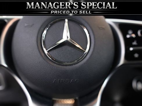 Used 2022 Mercedes-Benz GLB 250 4MATIC image 13
