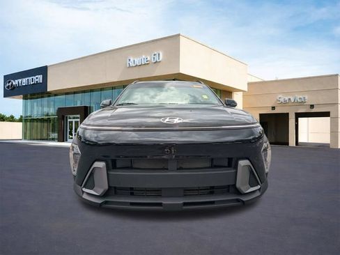Certified 2025 Hyundai Kona SEL FWD image 9