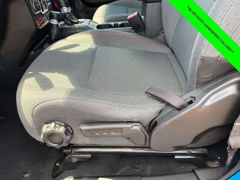 Used 2024 Jeep Wrangler Unlimited Rubicon AWD/4WD image 5