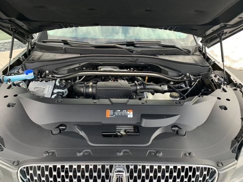 Certified 2024 Lincoln Aviator AWD w/ Premium Package image 27