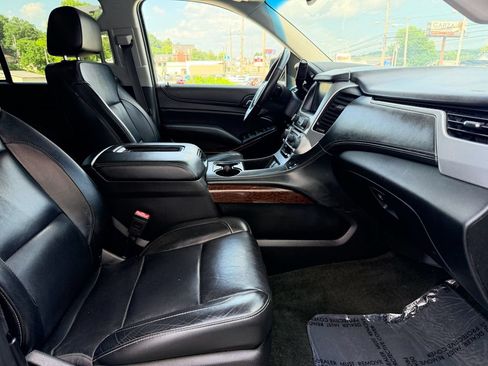 Used 2017 GMC Yukon SLT AWD/4WD image 18