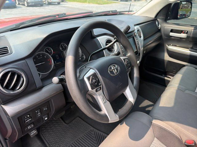 Used 2015 Toyota Tundra SR5 w/ TRD Off Road Package AWD/4WD image 15