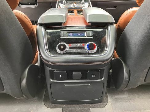 Used 2019 Lincoln Navigator L Reserve AWD/4WD image 12