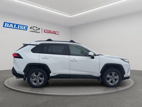 Used 2024 Toyota RAV4 LE image 5