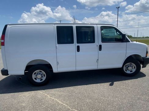 New 2025 Chevrolet Express 3500 w/ Driver Convenience Package RWD image 65
