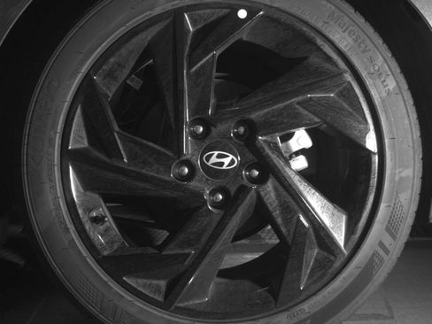 Used 2026 Hyundai Elantra Sport FWD image 17