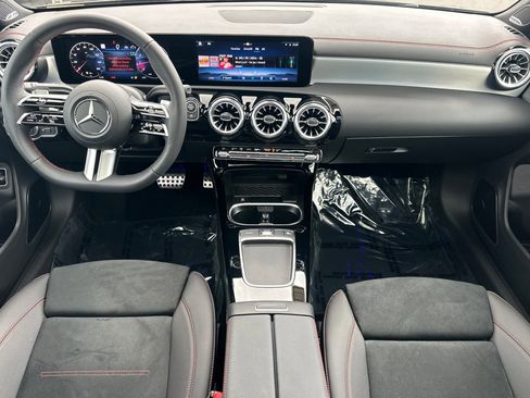 New 2025 Mercedes-Benz CLA 250 4MATIC image 13