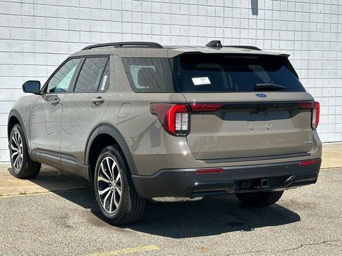 New 2026 Ford Explorer ST-Line AWD/4WD image 31