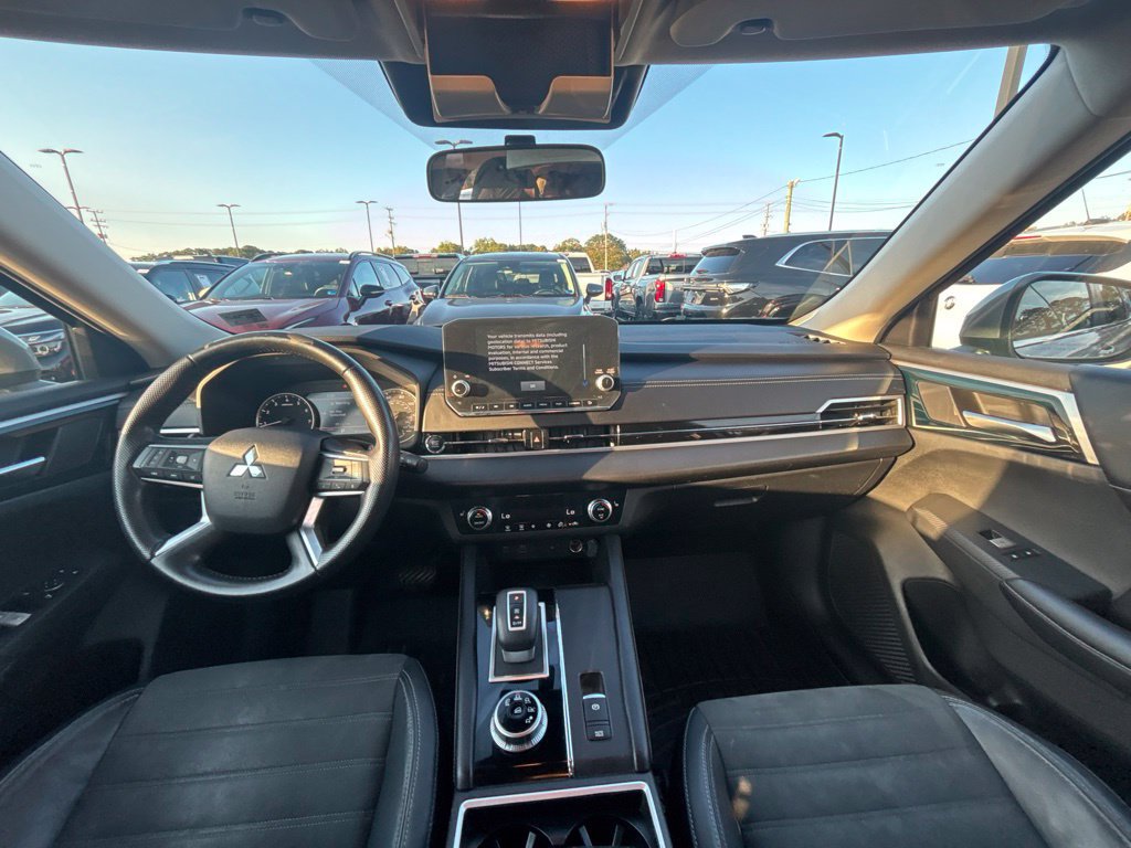 Used 2022 Mitsubishi Outlander SE FWD image 17