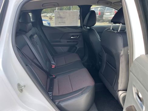 New 2026 Nissan Kicks SR w/ Cold Weather Package image 16