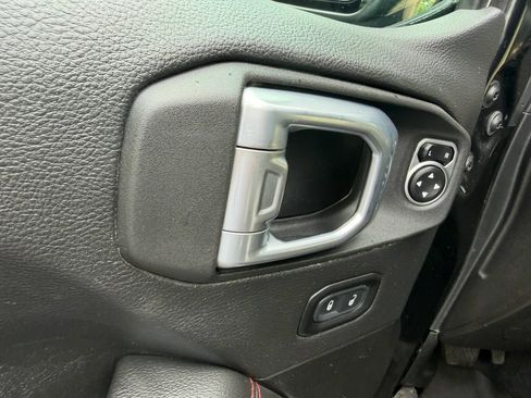 Used 2023 Jeep Gladiator Rubicon w/ Cold Weather Group AWD/4WD image 27