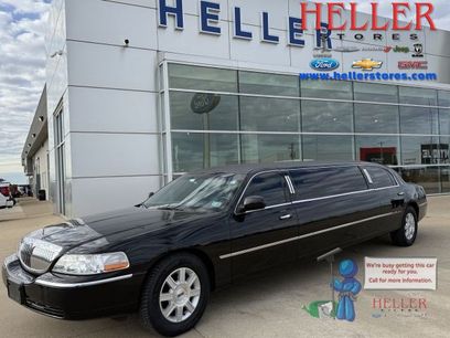 Used 2007 Lincoln Town Car Executive