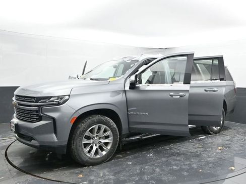Used 2023 Chevrolet Suburban Premier image 59