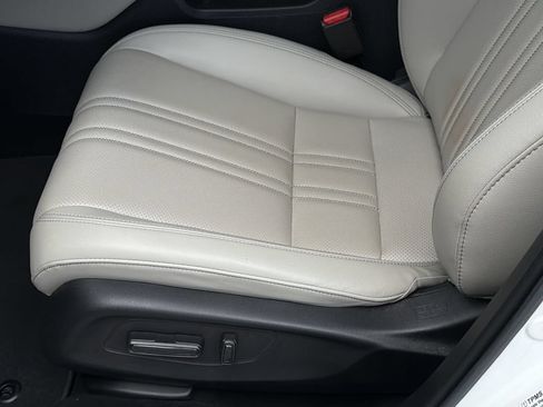 Used 2024 Honda HR-V EX-L image 19
