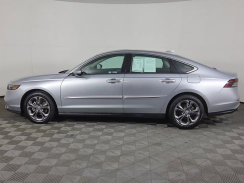 Used 2024 Honda Accord EX image 17