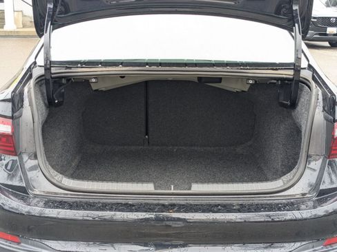 Used 2025 Volkswagen Jetta S image 29