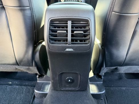 Used 2024 Ford Escape Platinum AWD/4WD image 34