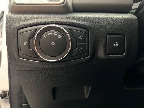 Used 2019 Ford Ranger XLT w/ Equipment Group 302A Luxury AWD/4WD image 26