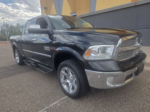 Used 2015 RAM 1500 Laramie w/ Convenience Group AWD/4WD image 9