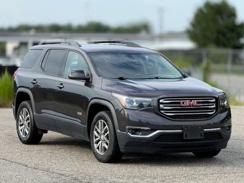Used 2017 GMC Acadia SLE w/ Driver Alert Package I AWD/4WD image 1