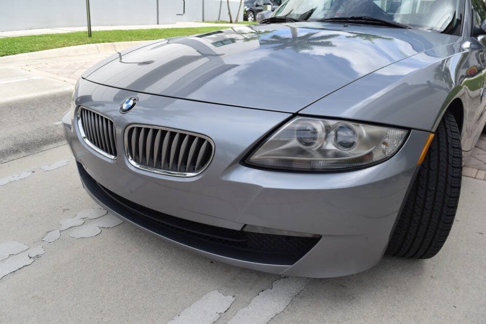 Used 2007 BMW Z4 3.0si RWD image 9
