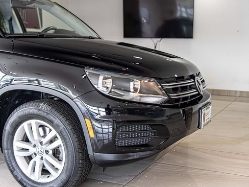 Used 2017 Volkswagen Tiguan S AWD/4WD image 3