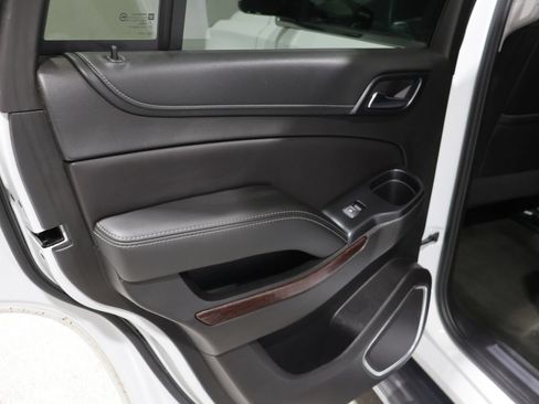 Used 2018 GMC Yukon SLT AWD/4WD image 19