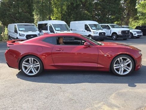 Used 2017 Chevrolet Camaro SS RWD image 15
