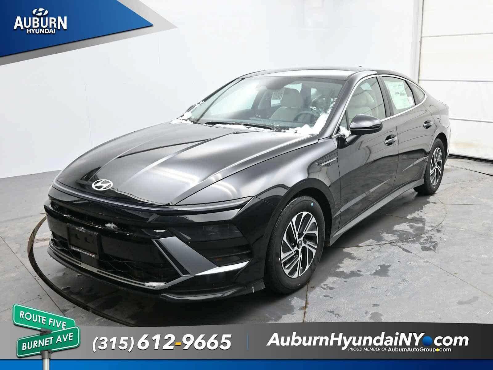 New 2026 Hyundai Sonata Blue FWD image 13